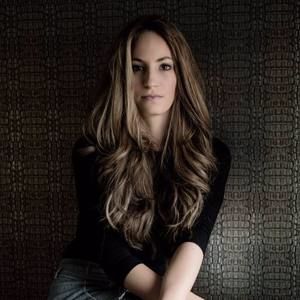 Meet your Posher, Aviva